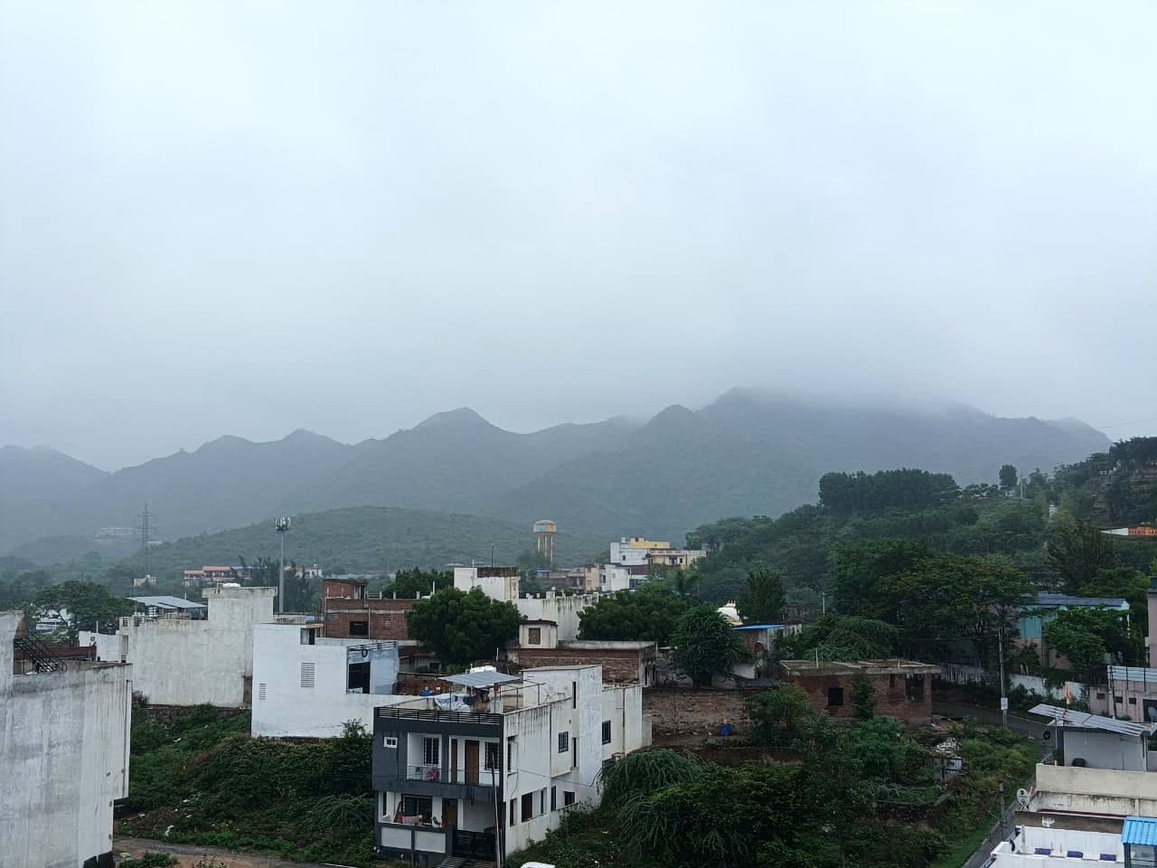 Mist along the Aravalli ridge above Sukher on a monsoon day